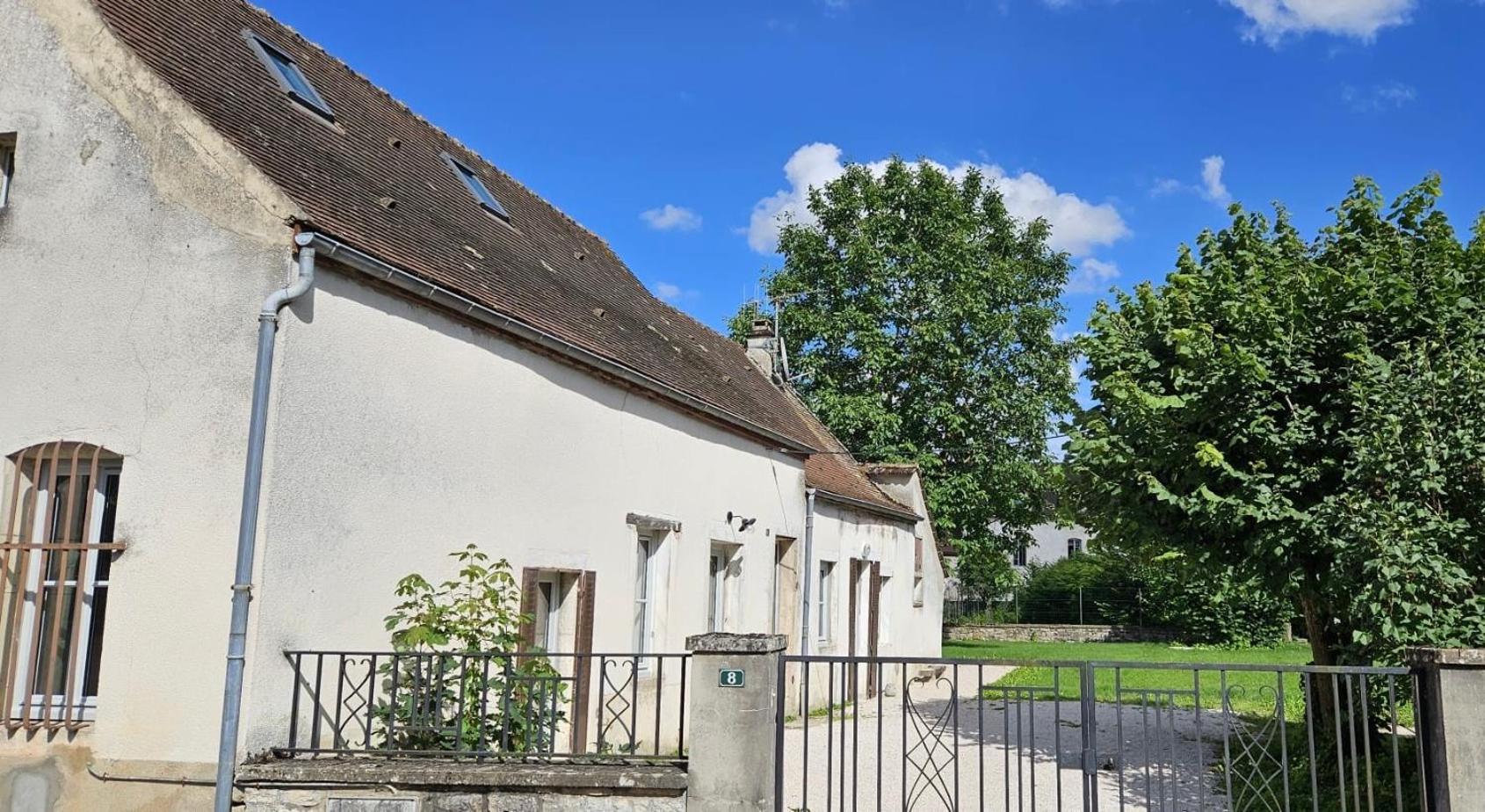 Maison De Vacances Gilly-les-Citeaux Bagian luar foto